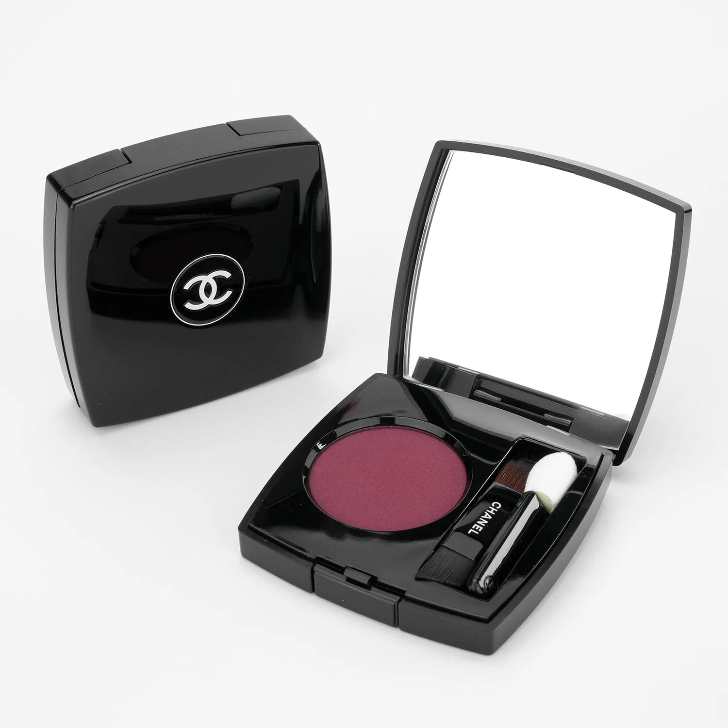 Тени для век Chanel Ombre Essentiel #244 Rouge Cuire, 2.2 г — фото 4