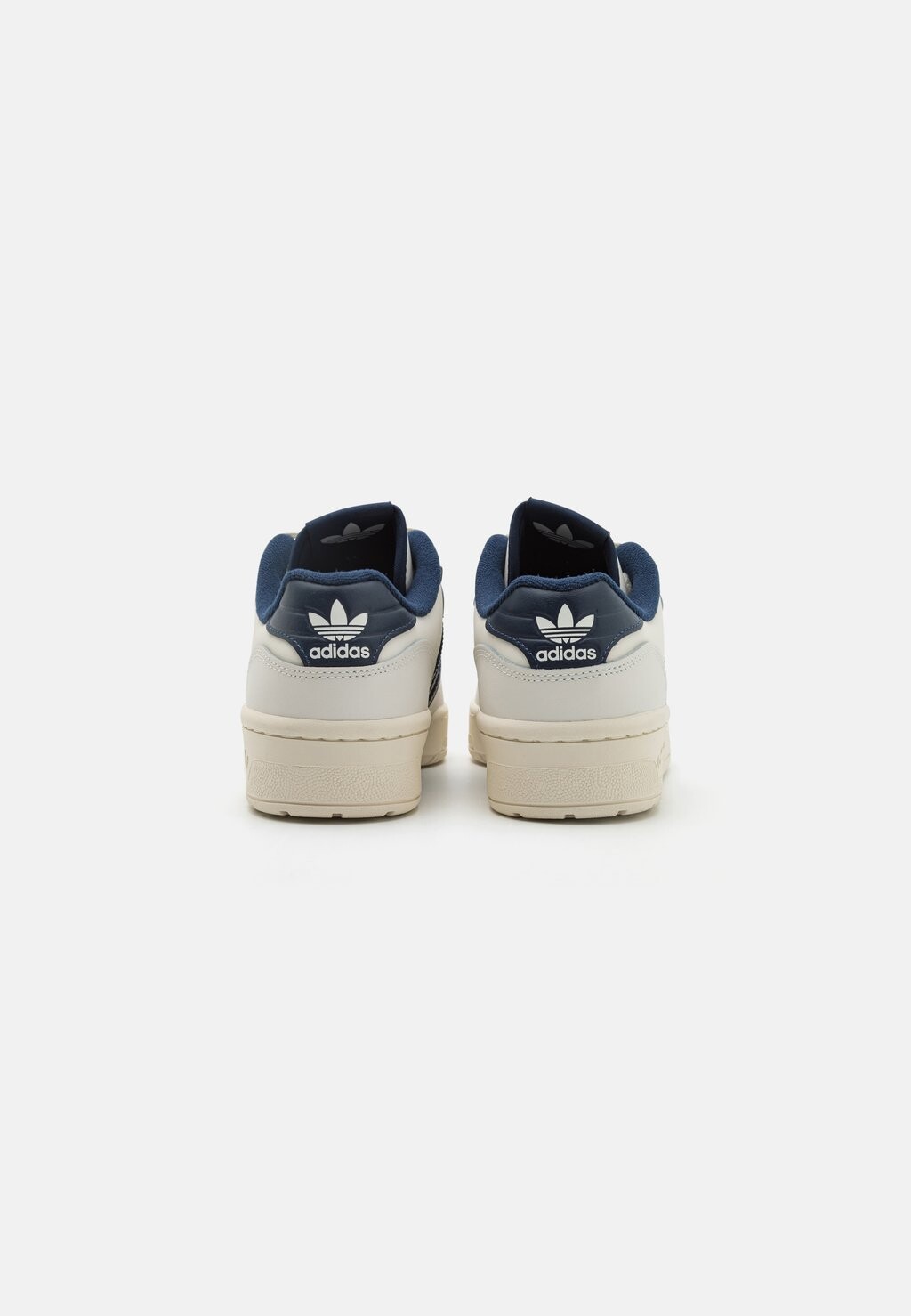 

Кроссовки на шнуровке RIVALRY UNISEX adidas, белый
