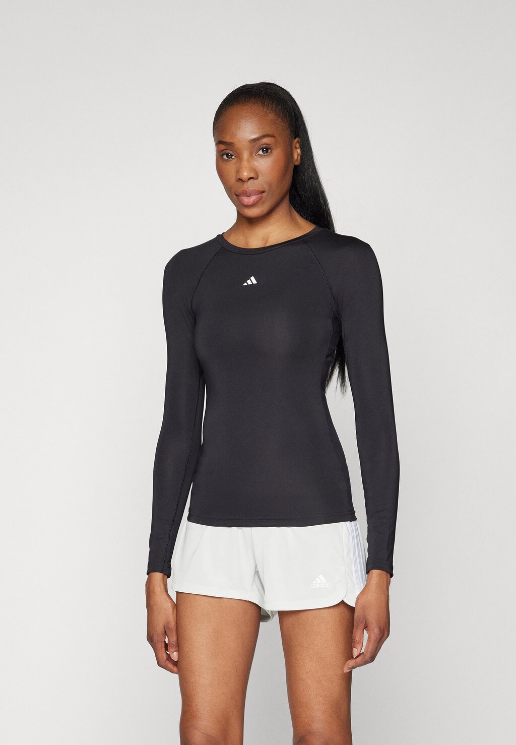 

Топ с длинными рукавами Techfit Longsleeve Top adidas Performance, черный