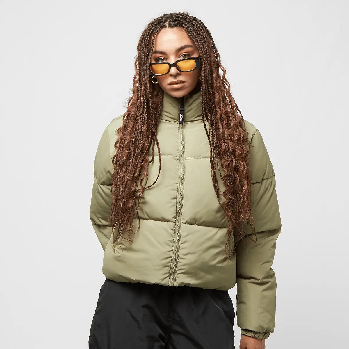 

Куртка SNIPES Small Logo Short Puffer Jacket, зеленый/зеленый