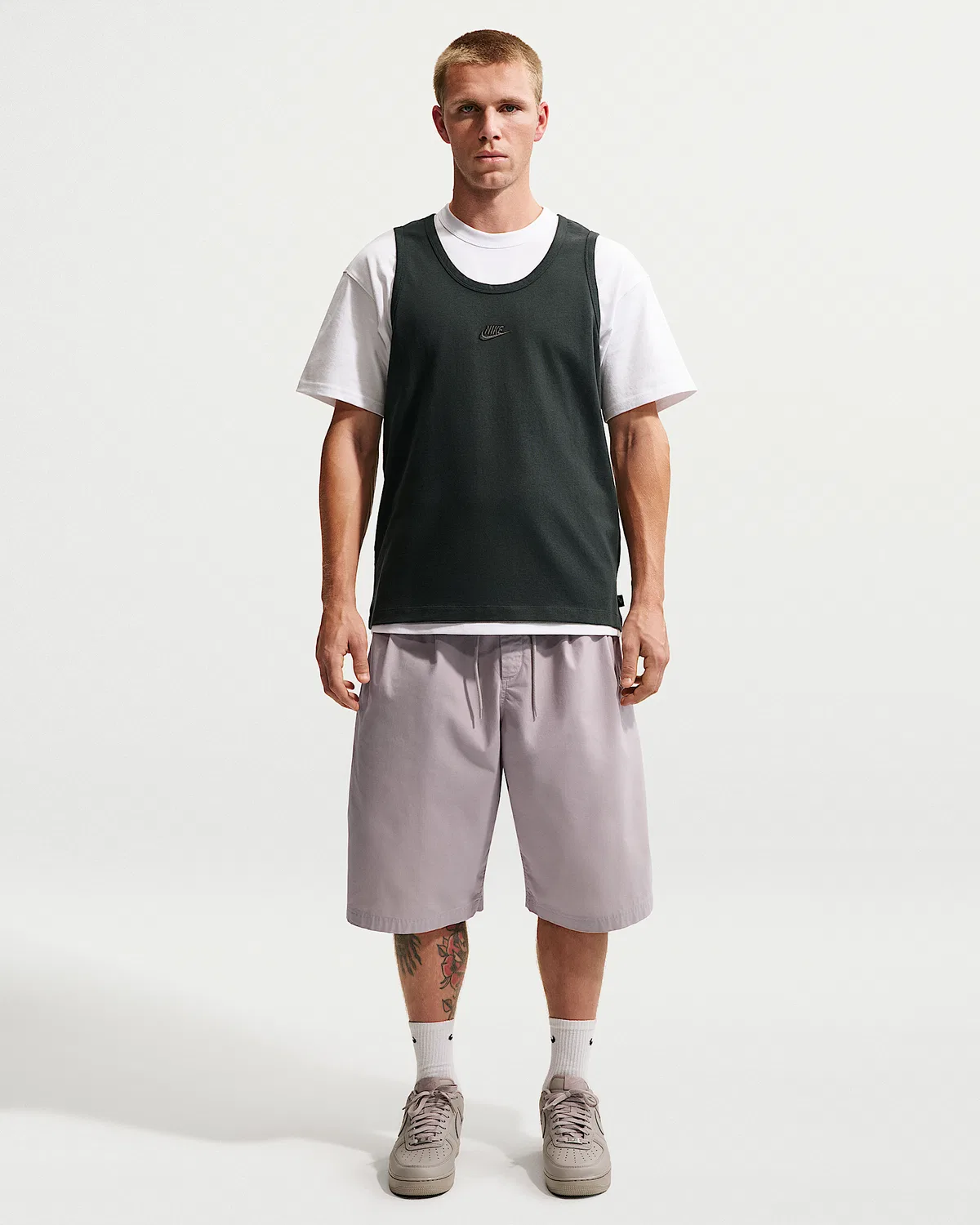 Мужская майка Nike Sportswear Premium Essentials, Black Spruce — фото 4