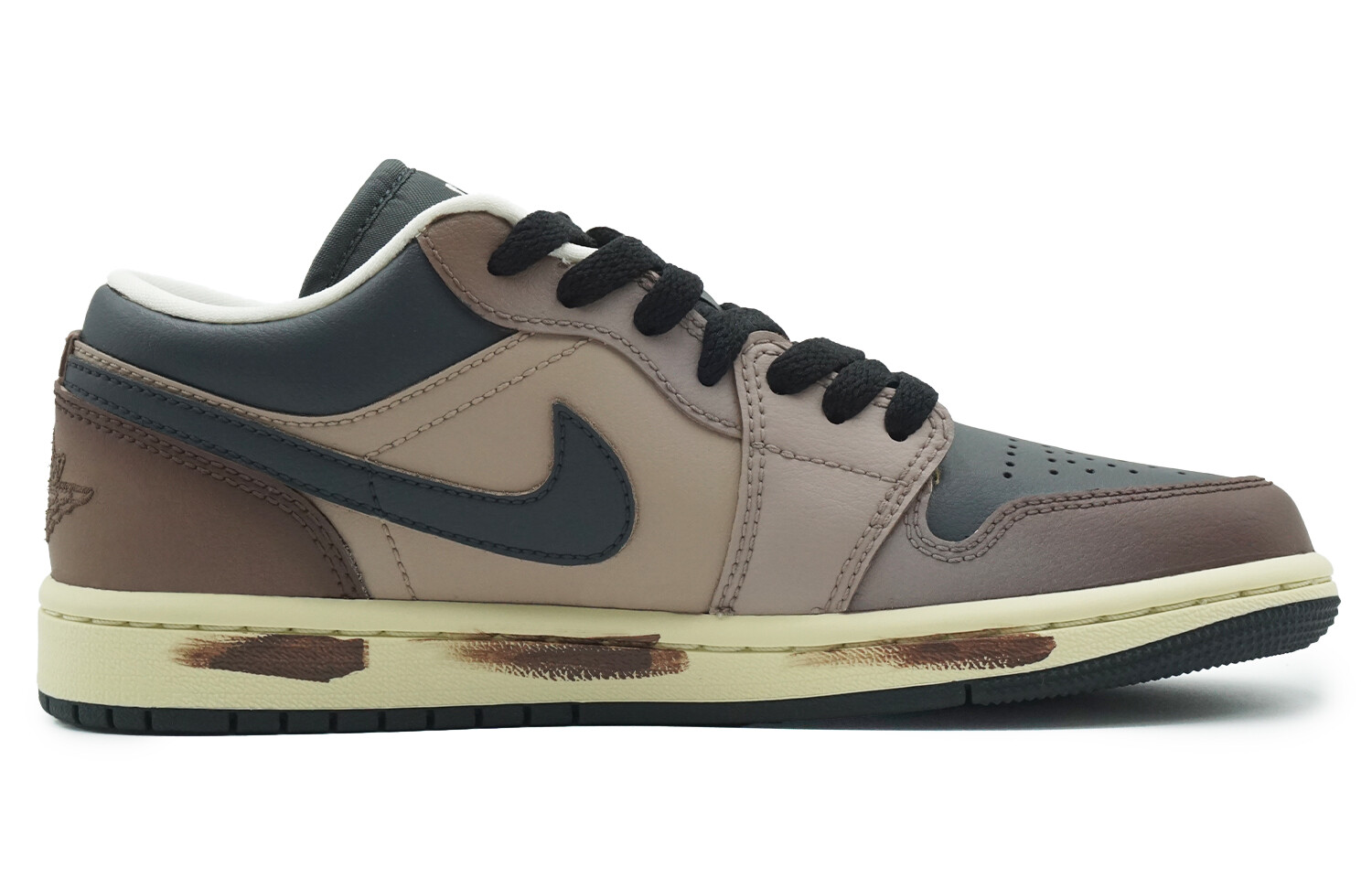 

Кроссовки Air Jordan 1 Vintage Basketball Shoes Women's Low-top Black/Brown, черный/коричневый
