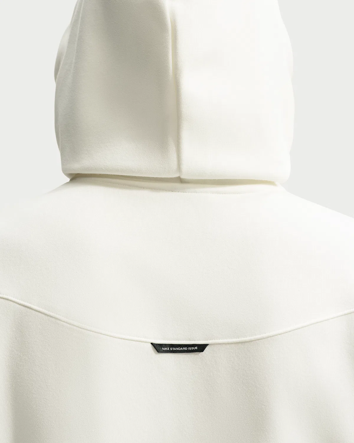 Мужская баскетбольная кофта Nike Standard Issue Therma-FIT на молнии, Sail/Black — фото 2