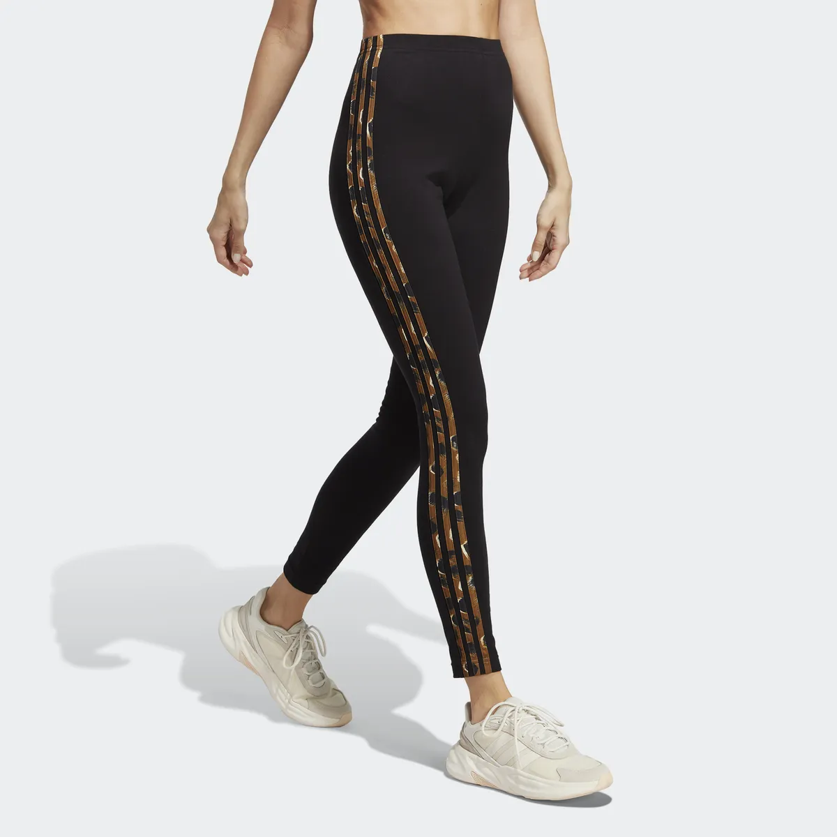 

Леггинсы Adidas Sportswear "ESSENTIALS 3-STRIPES ANIMAL PRINT" (1 шт.), черный