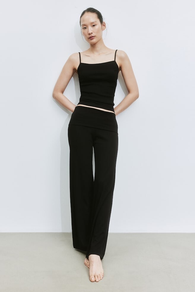 

Широкие брюки в рубчик H&M, черный