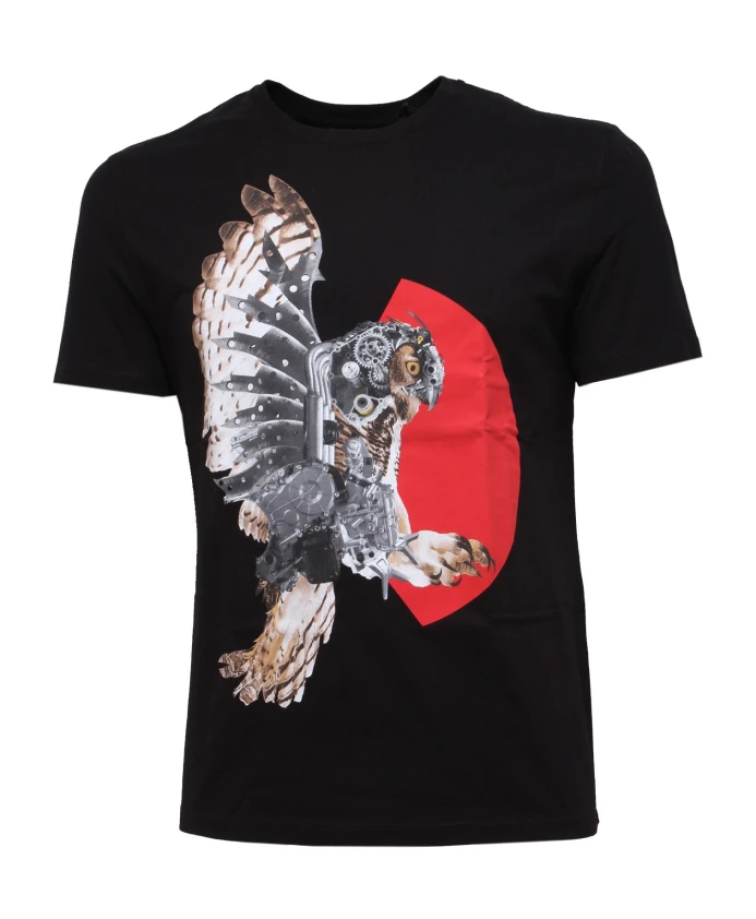 

Рубашка приталенного кроя, изготовлена в Италии. Neil Barrett, черный