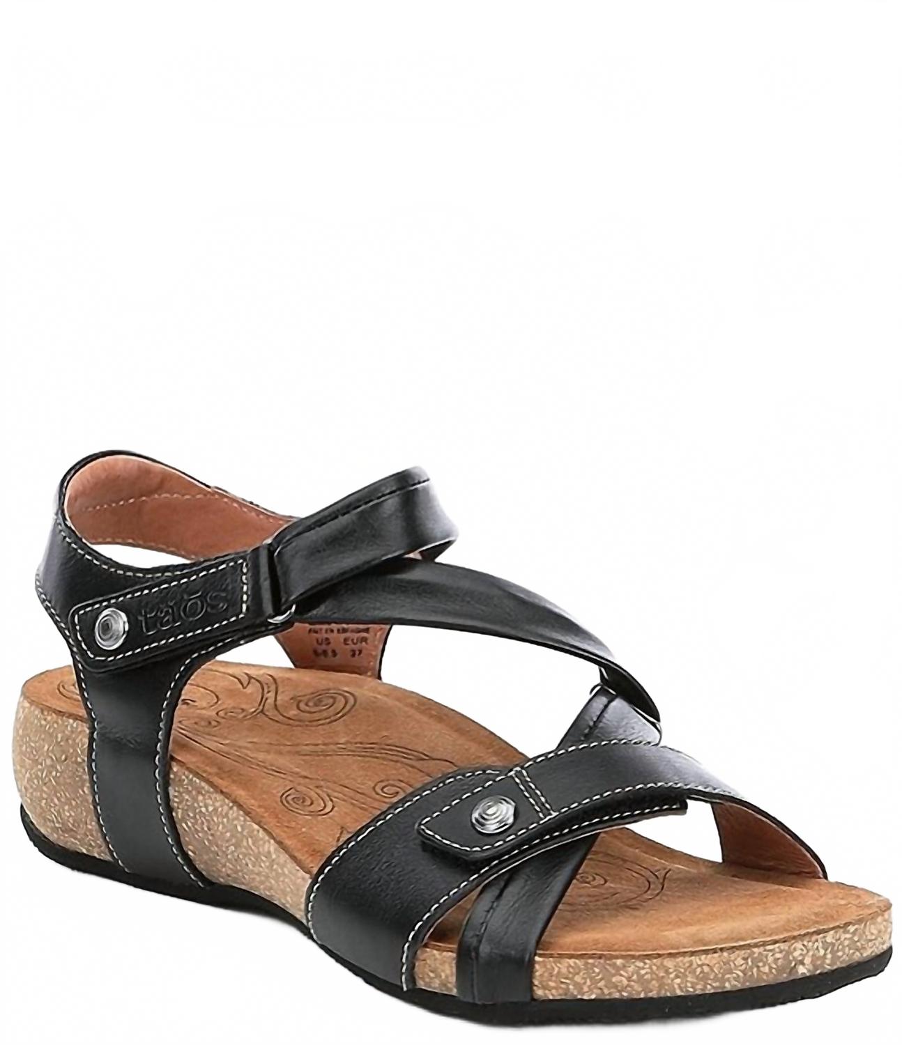 Women's Universe Leather Wedge Sandals In Black Taos