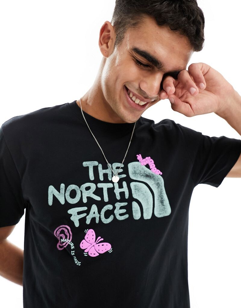 

Черная футболка The North Face Outdoors Together