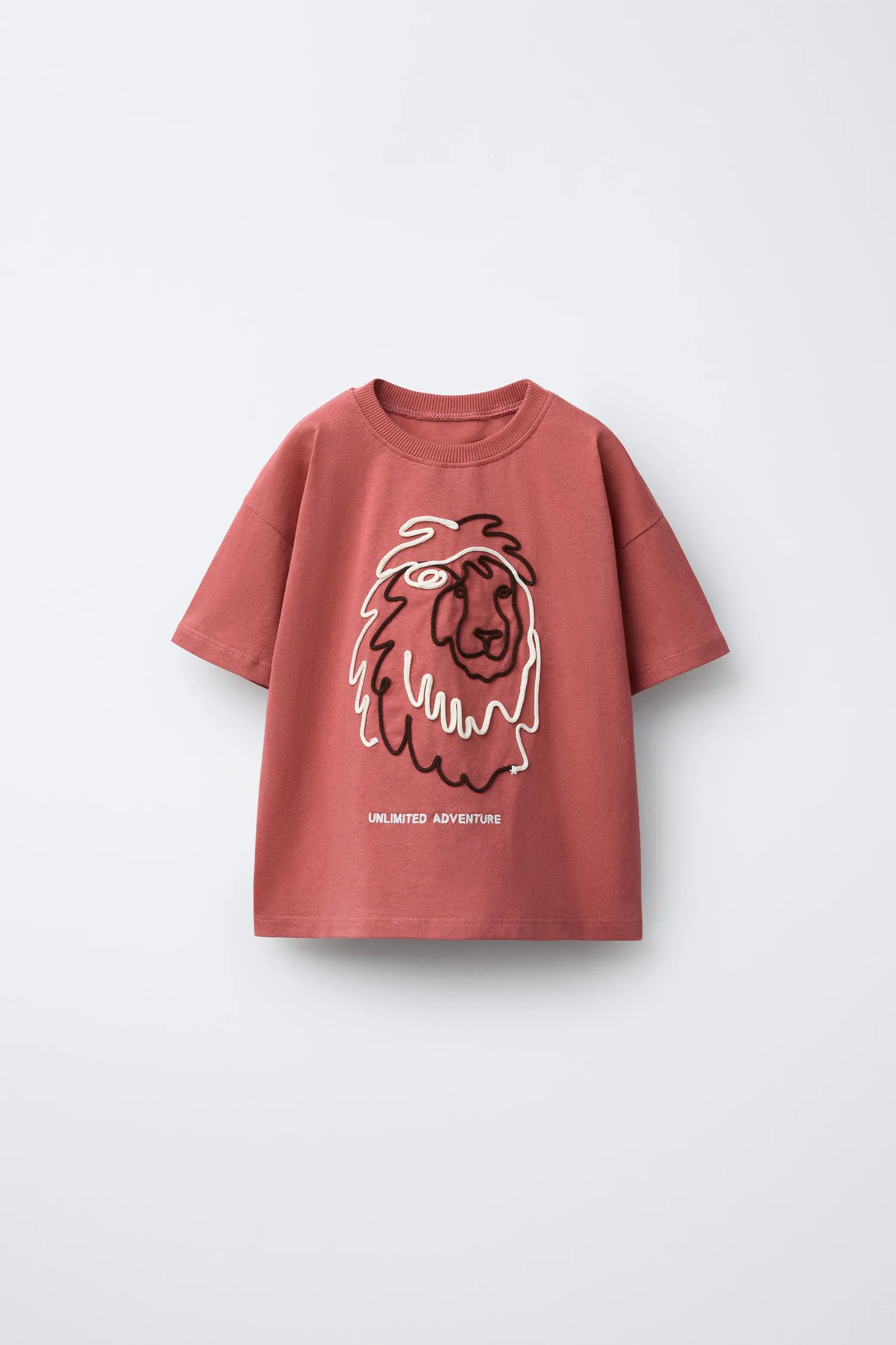 Футболка с вышитым львом Zara, бургундия
