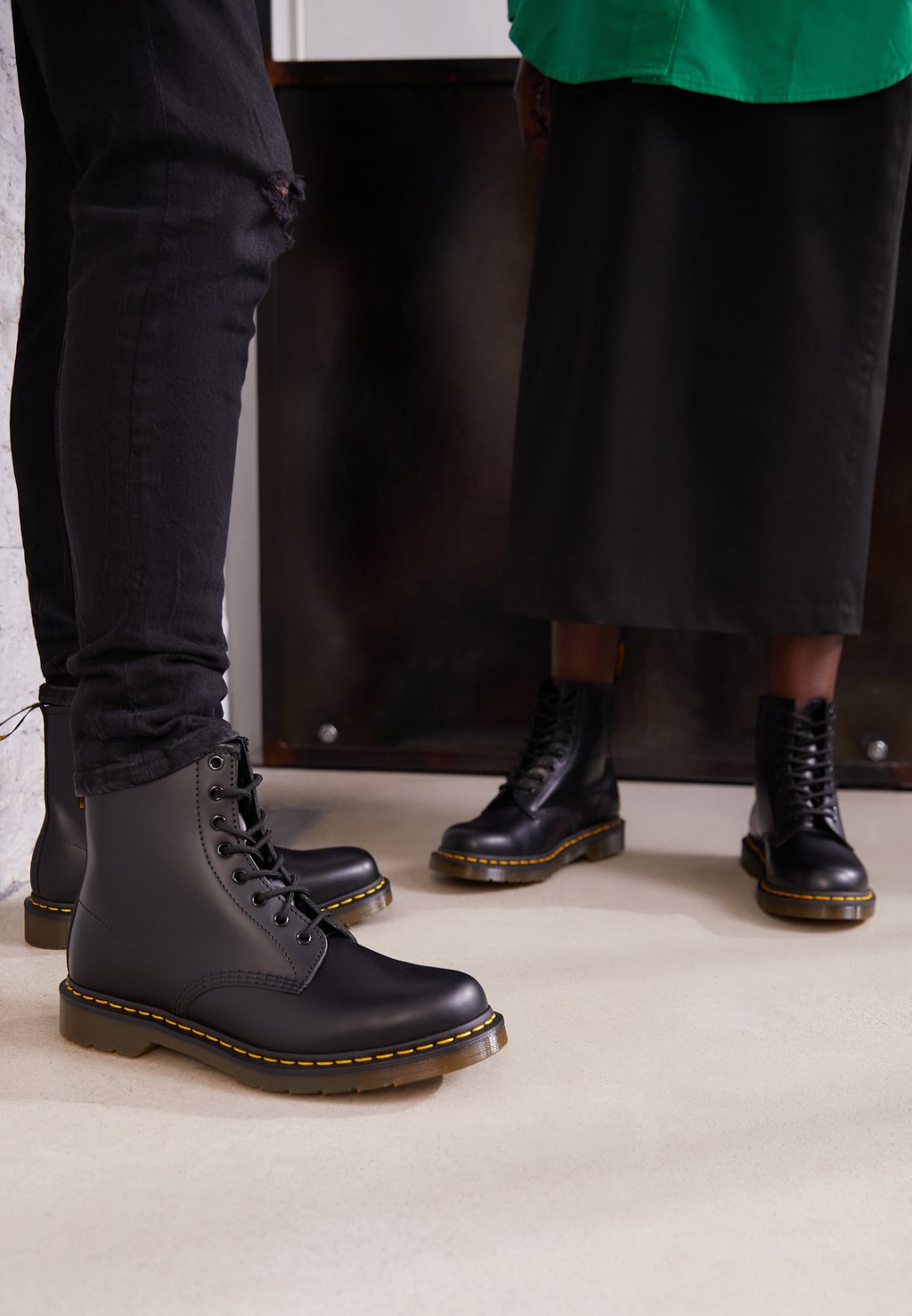 

Ботильоны на шнуровке Dr. Martens