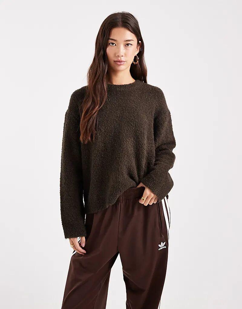 

Джемпер свободного кроя из букле шоколадного цвета от ASOS DESIGN