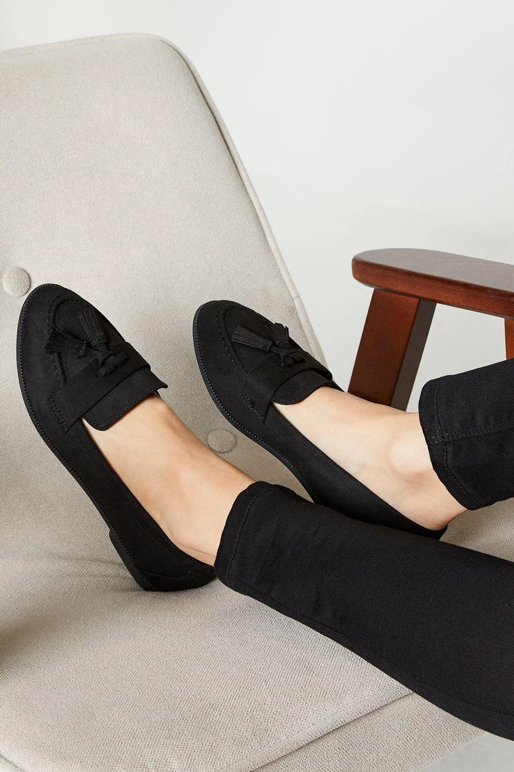 Широкие лоферы Lennie с кисточками Dorothy Perkins, черный