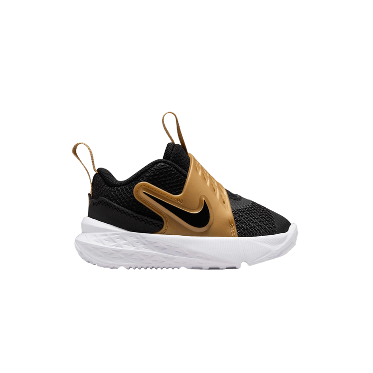 

Кроссовки Team Hustle D12 TD 'Black Metallic Gold', черный