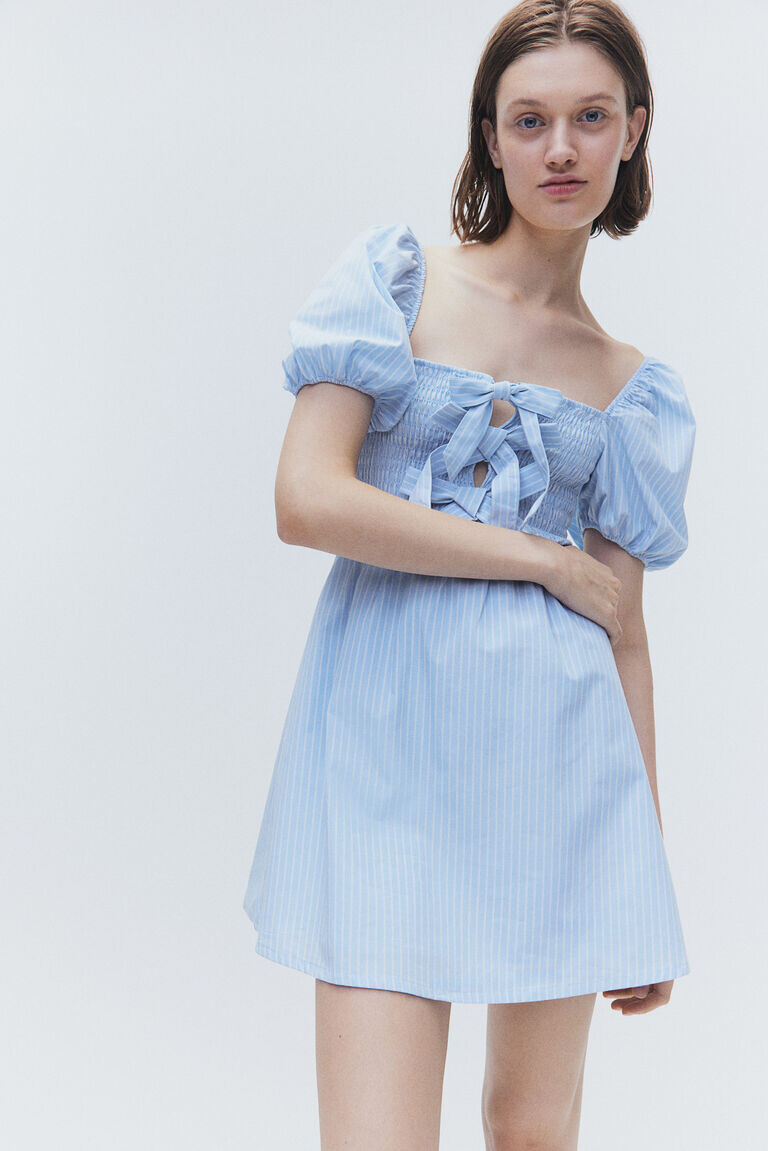 

Платье с пышными рукавами и бантом H&M, синий