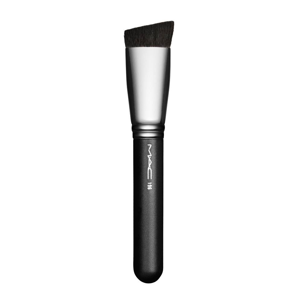 

Кисть для лица 196 slanted flat top foundation brush Mac, количество 1 шт.