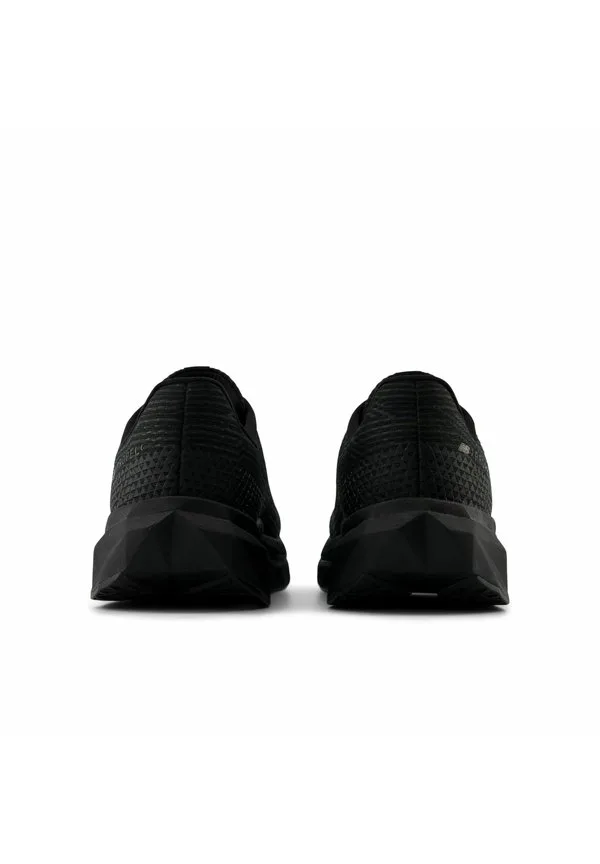Кроссовки для бега по шоссе fuelcell propel v5 New Balance, Black Black — фото 4