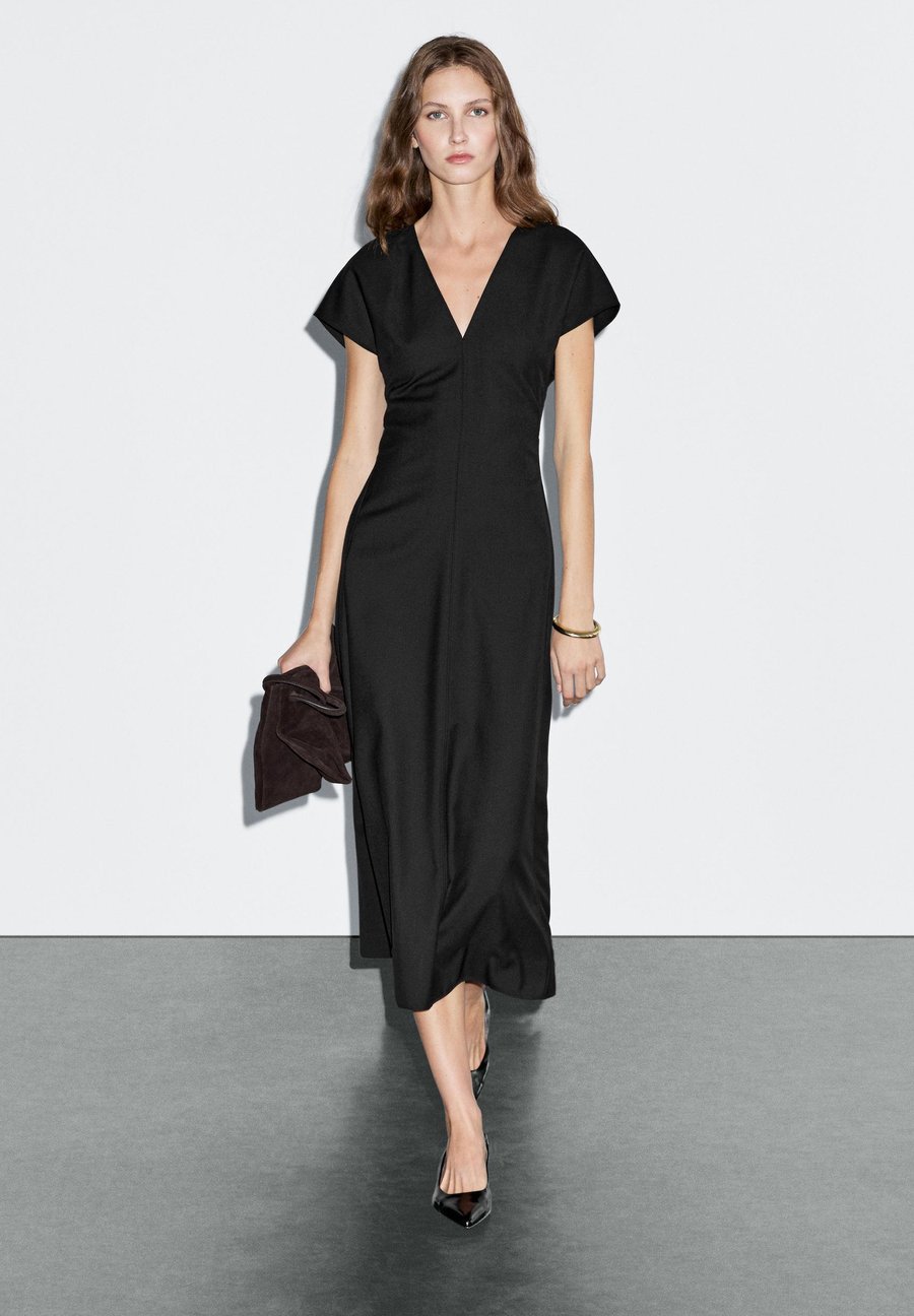 

Платье Massimo Dutti MIDI V-NECK, Black