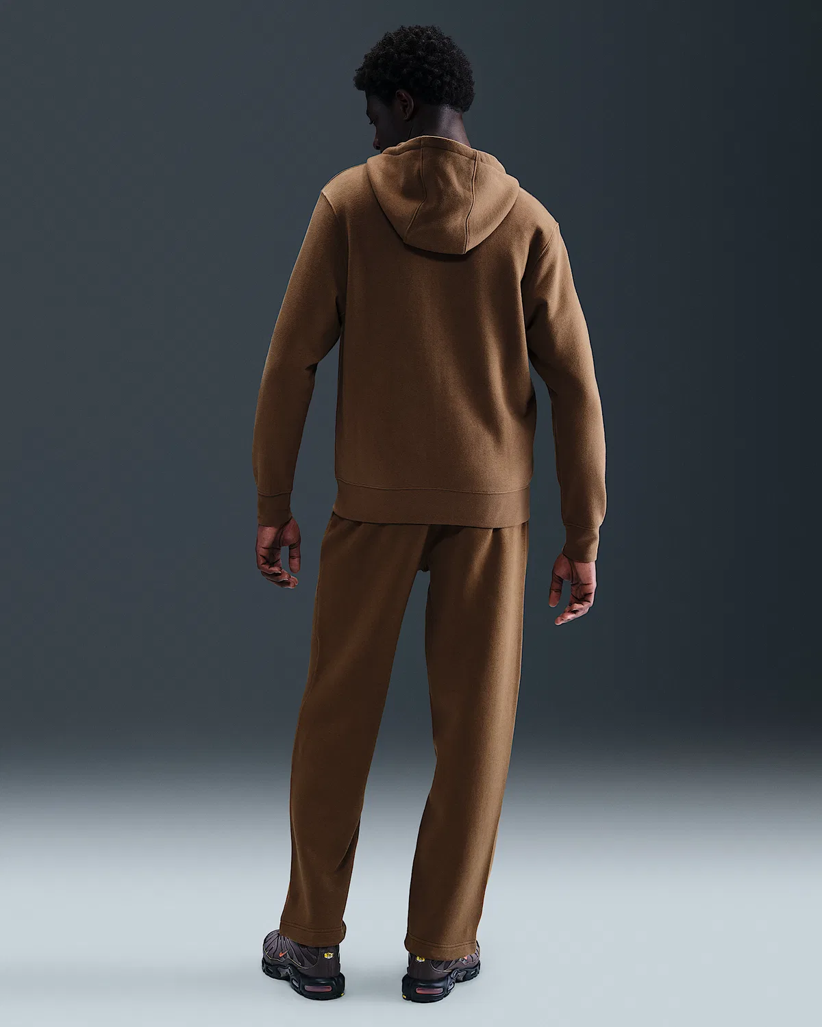 Мужские флисовые штаны Nike Sportswear Club, Mosswood Brown/Mosswood Brown/White — фото 4