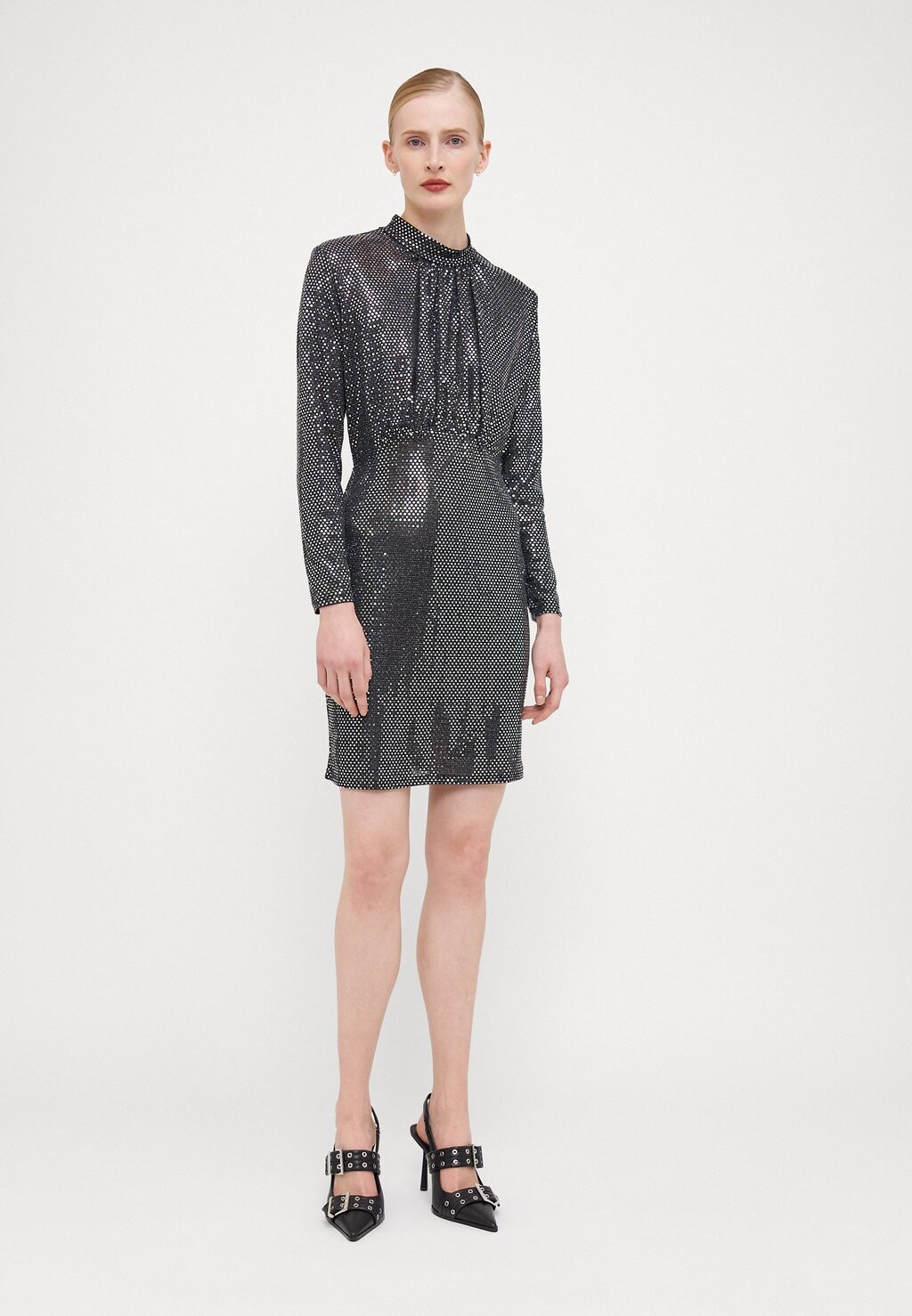 

Платье из джерси VMEVALINE HIGHNECK SHORT DRESS Vero Moda Tall, черный