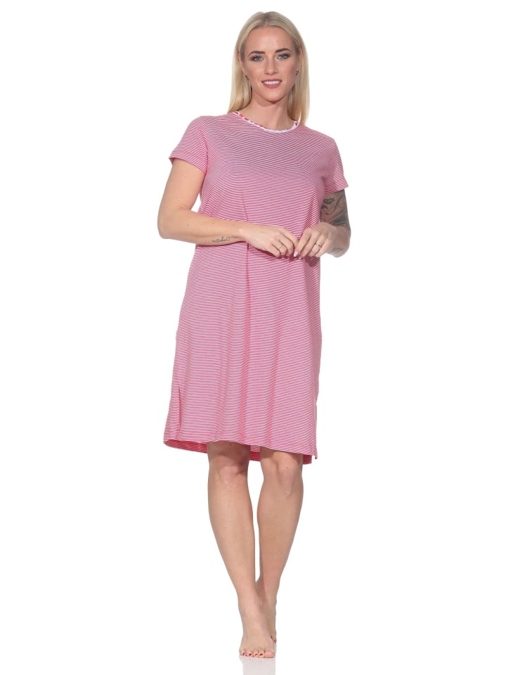 

Ночная рубашка с короткими рукавами, полосатым узором и кружевной отделкой, большие размеры, красного цвета. NORMANN