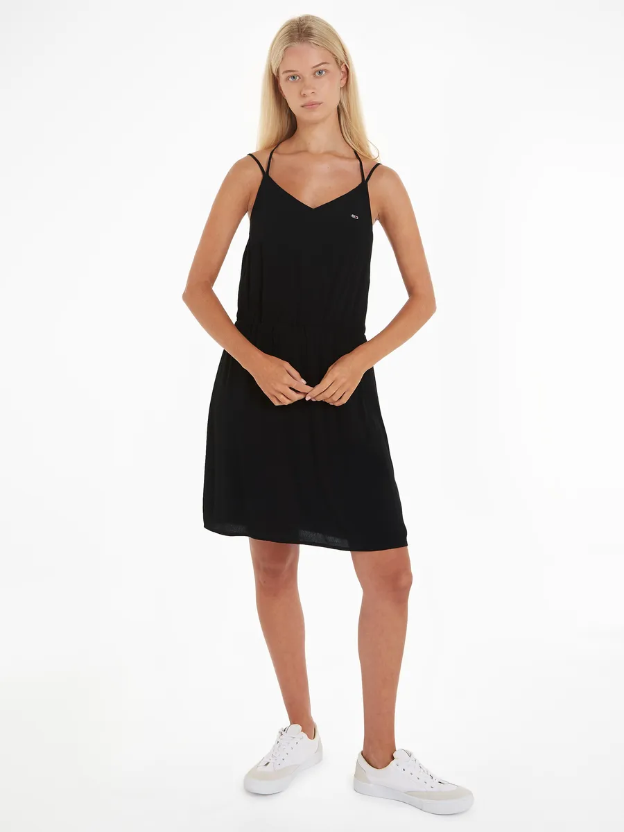

Платье-спагетти Tommy Jeans "TJW ESSENTIAL STRAPPY DRESS", с модным бретелем, черный