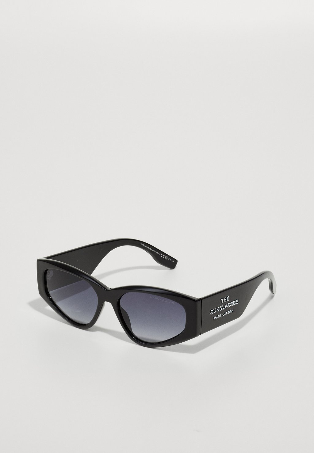 

Солнцезащитные очки MARC UNISEX MARC JACOBS, черный
