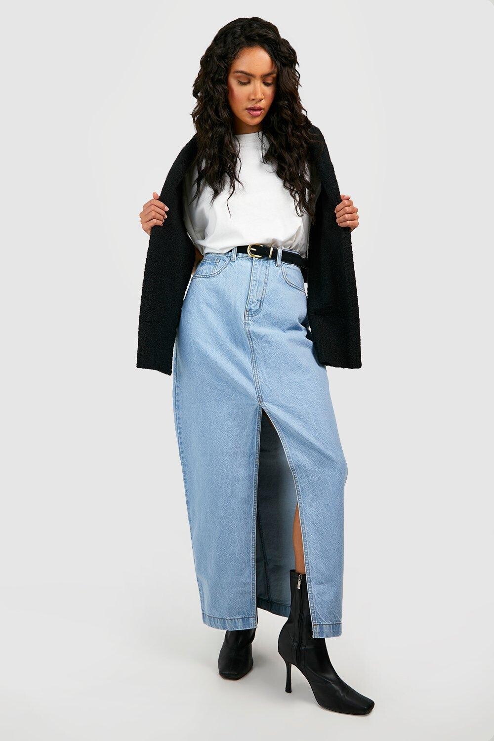 

Базовая джинсовая юбка с разрезами передней части Boohoo, синий