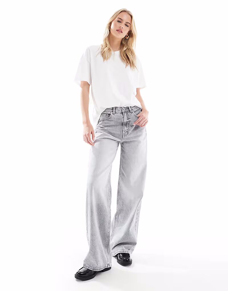 

Мешковатые джинсы Stradivarius Tall D88 светло-серого цвета
