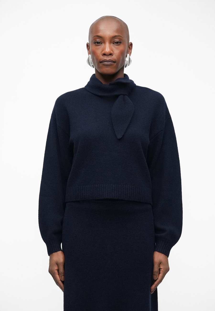 

Джемпер DESIGNERS REMIX CARMEN SWEATER, Dark Blue