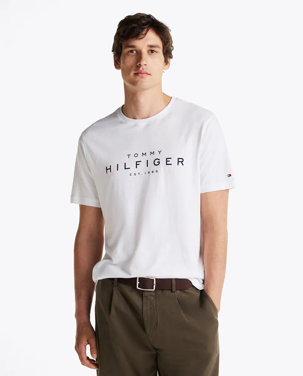 

Мужская обычная футболка с коротким рукавом и принтом спереди Tommy Hilfiger, белый