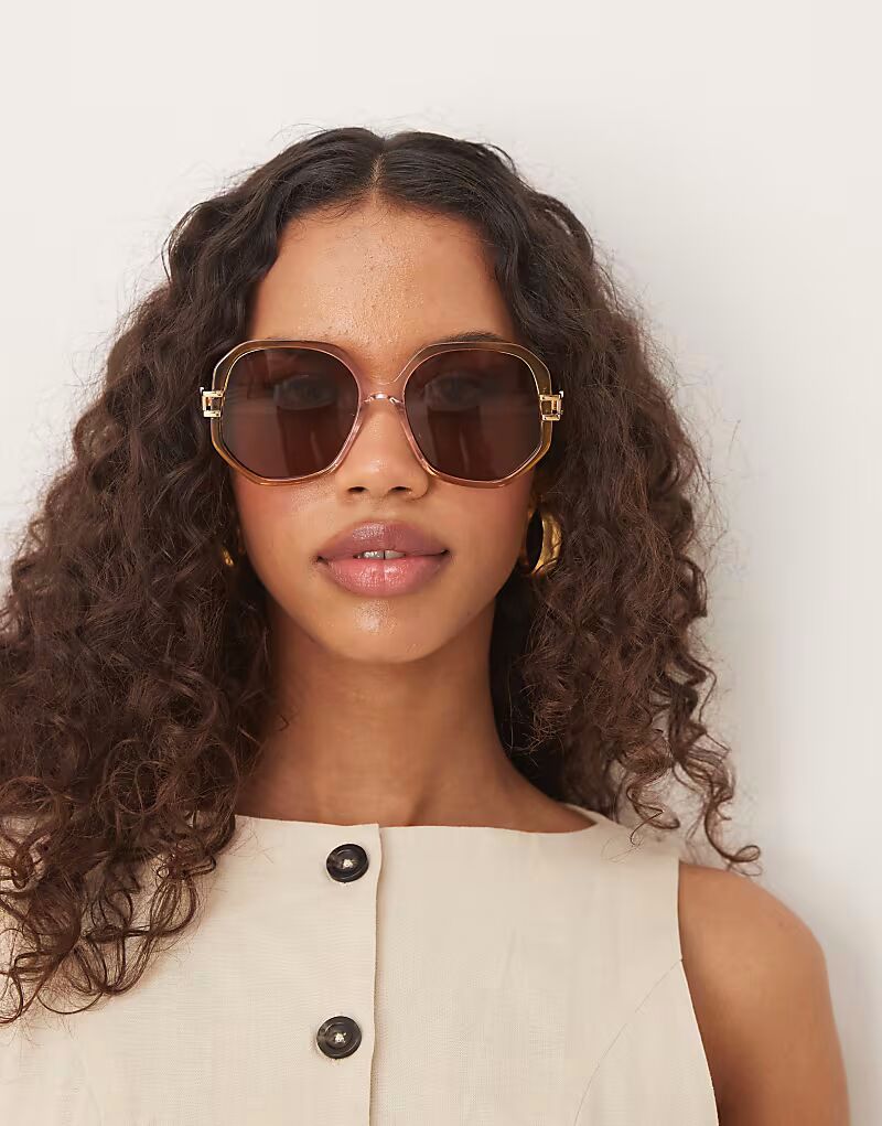 

Солнцезащитные очки ASOS DESIGN 70-х годов с эффектом омбре и кристаллами, с металлическими дужками