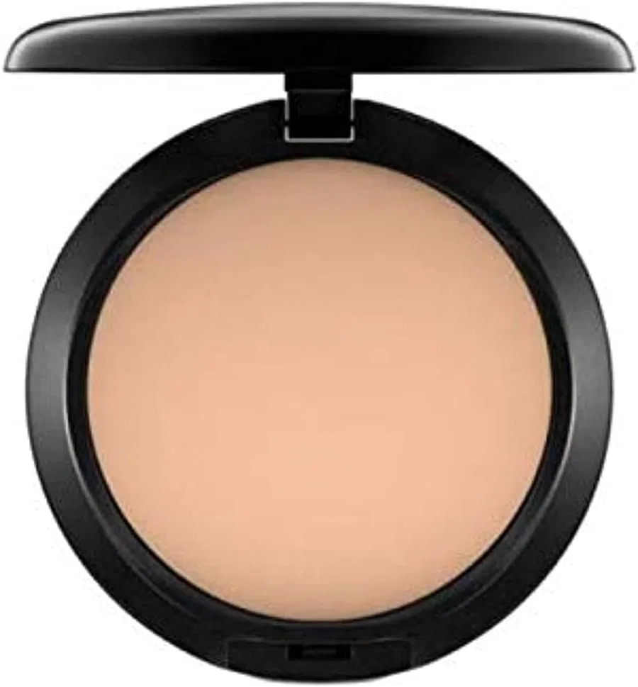 Пудра компактная M·A·C Stadium Office Powder Plus Foundation, 14,7 г, оттенок NW25