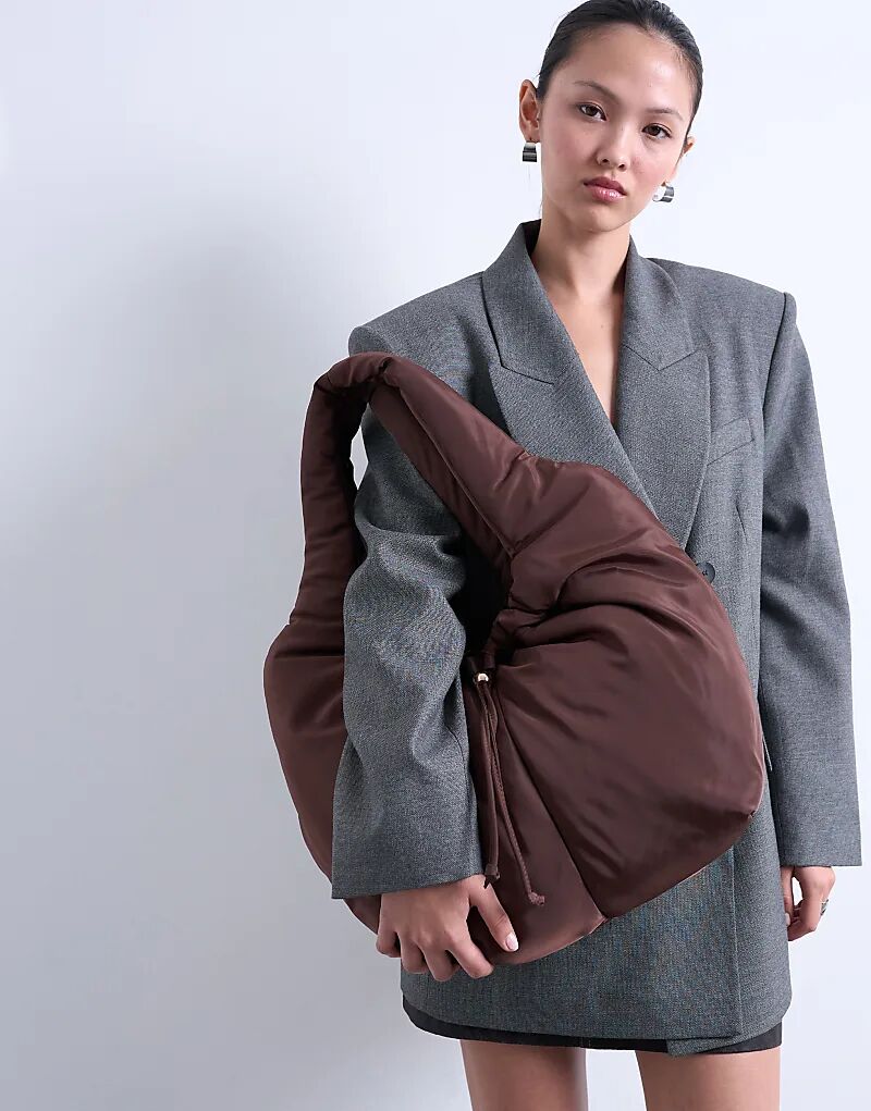 

Сумка через плечо Topshop Sia из нейлона со сборками шоколадного цвета