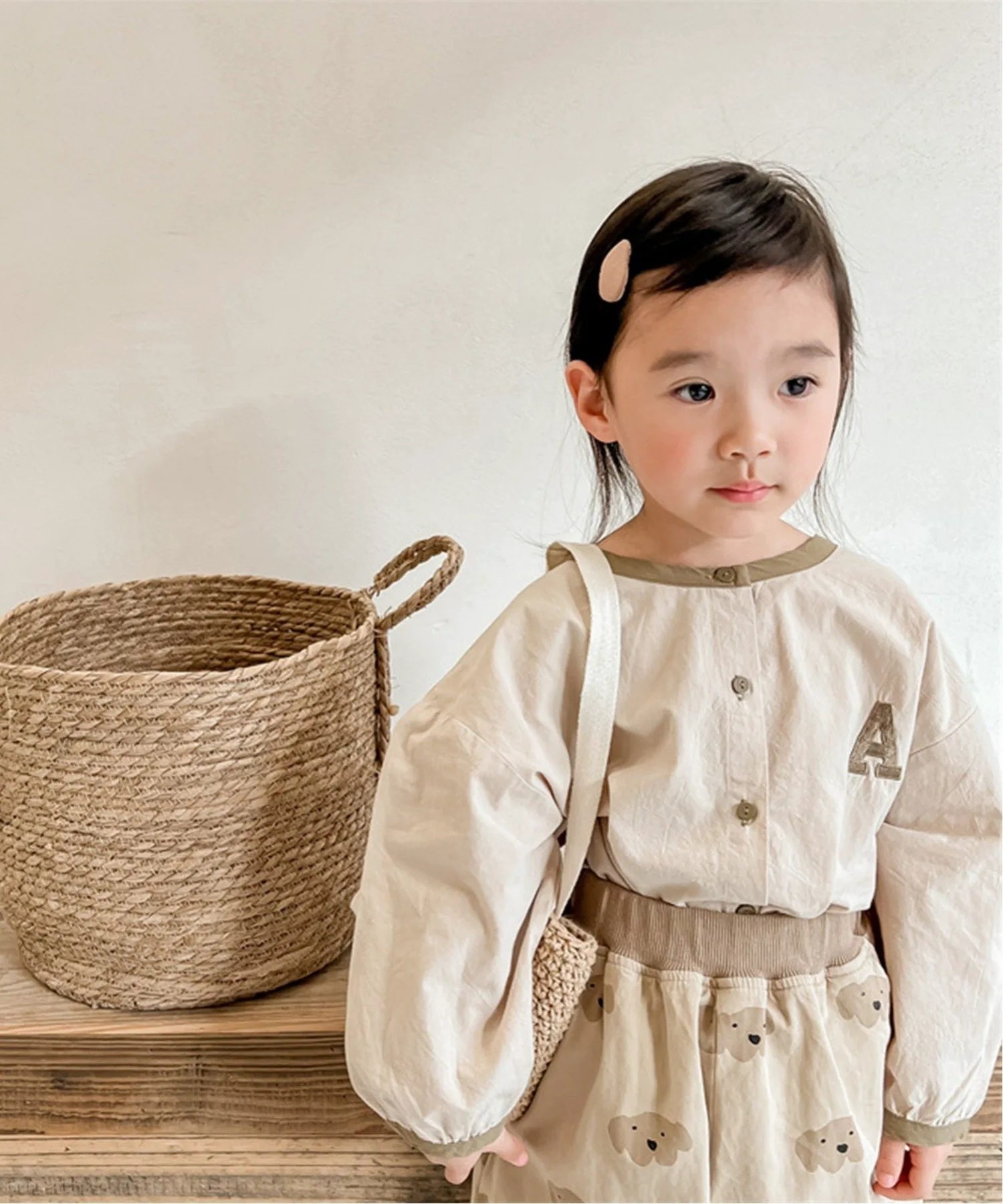 Рубашка Цветовая окантовка, передняя застежка Aimoha Kids, beige