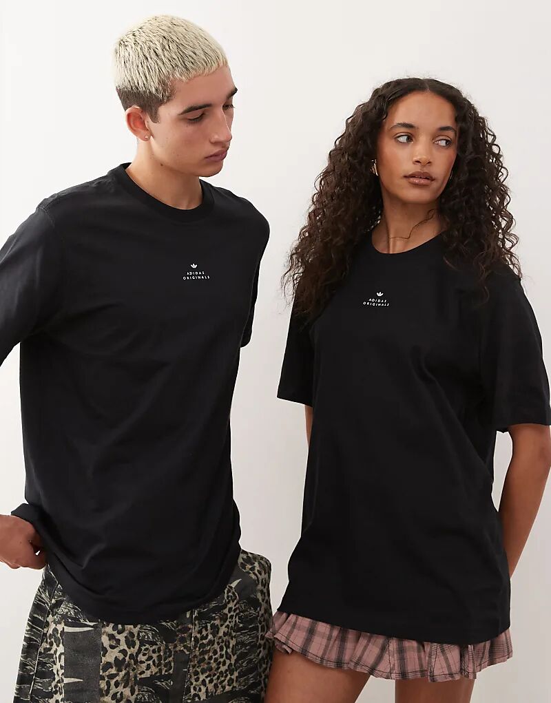

Футболка с микрологотипом adidas Originals черного цвета