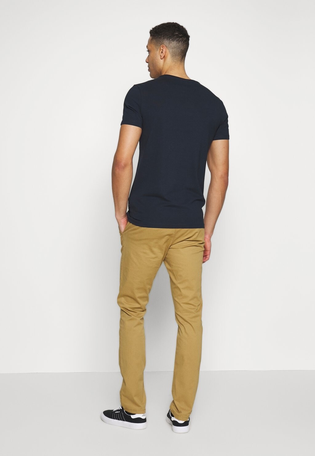 

Брюки парусиновые Gover INDICODE JEANS, янтарный
