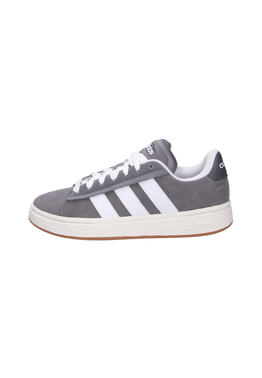 

Кроссовки Adidas Originals Trainers, Grefouftwwhtowhite/Grey