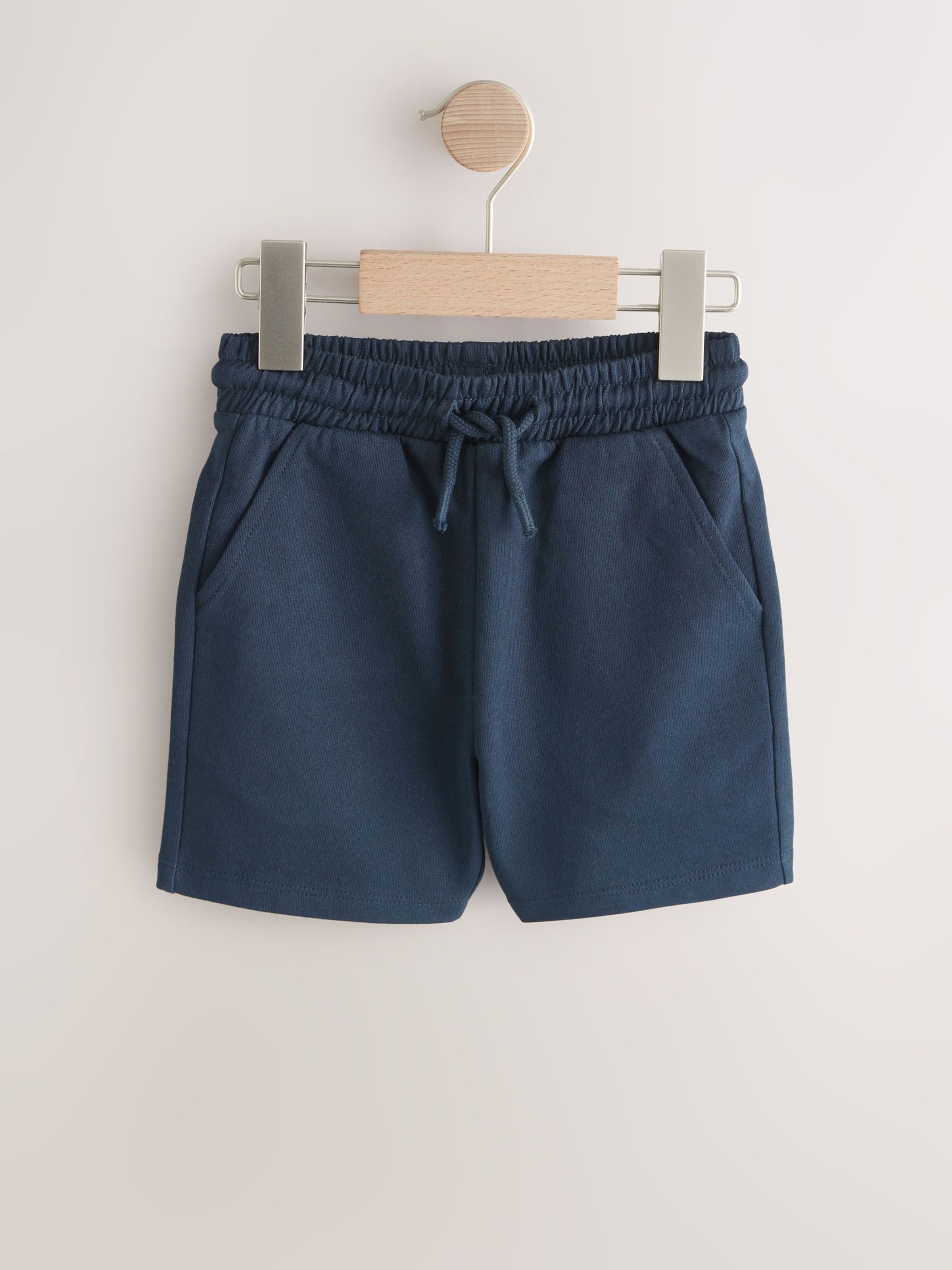 

Next Обычные шорты Navy