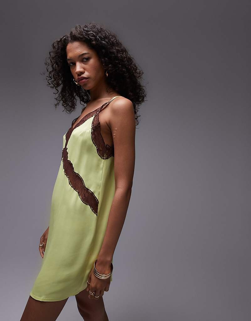 

Мини-платье Topshop – салатового цвета с кружевной вставкой