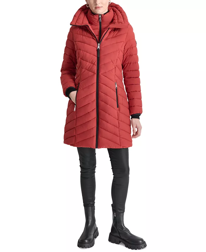 

Женское стеганое пальто с комбинацией карманов DKNY, золотой
