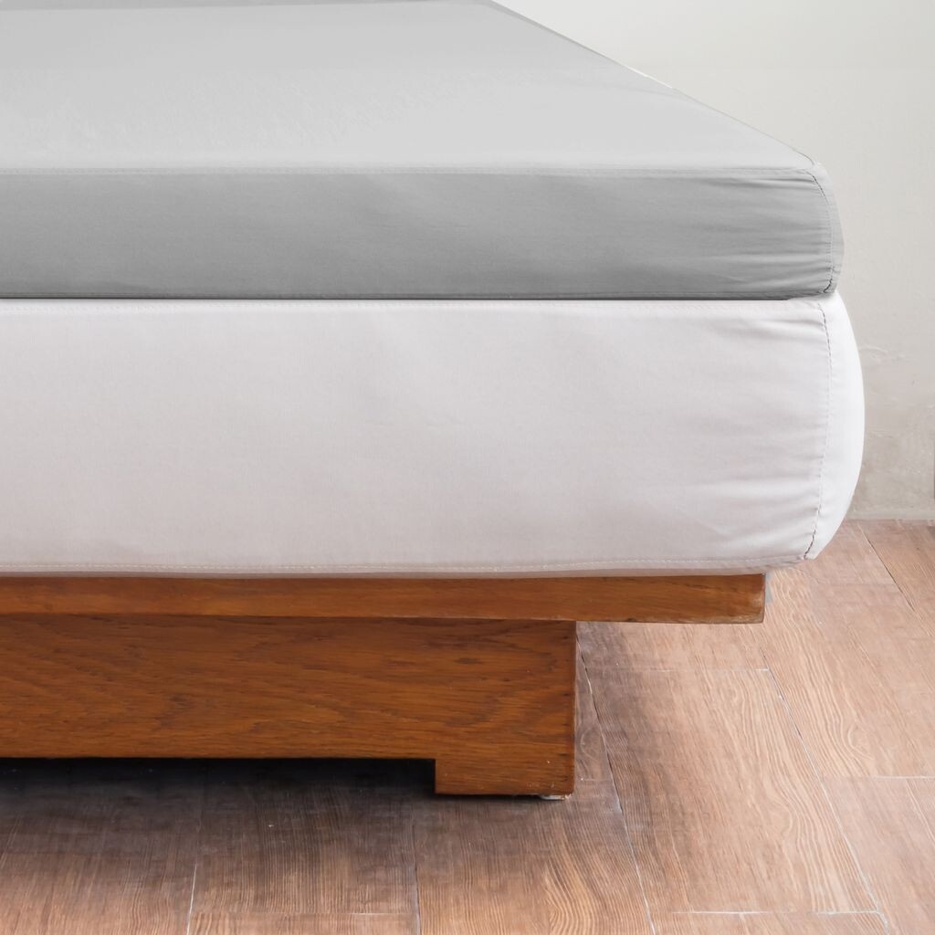 

Простыня Phlox Topper 90х200см - 100% египетский хлопок - количество нитей 230 - перемычка 28см - простыня на подгонке - светло-серый GTeyes