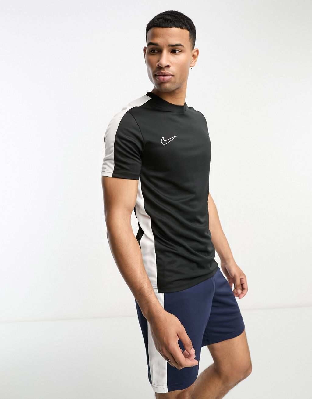 Темно-синие шорты со вставками Nike Football Academy Dri-FIT