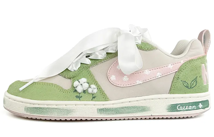 

Женские кроссовки для скейтбординга Nike Court Borough, Multicolor
