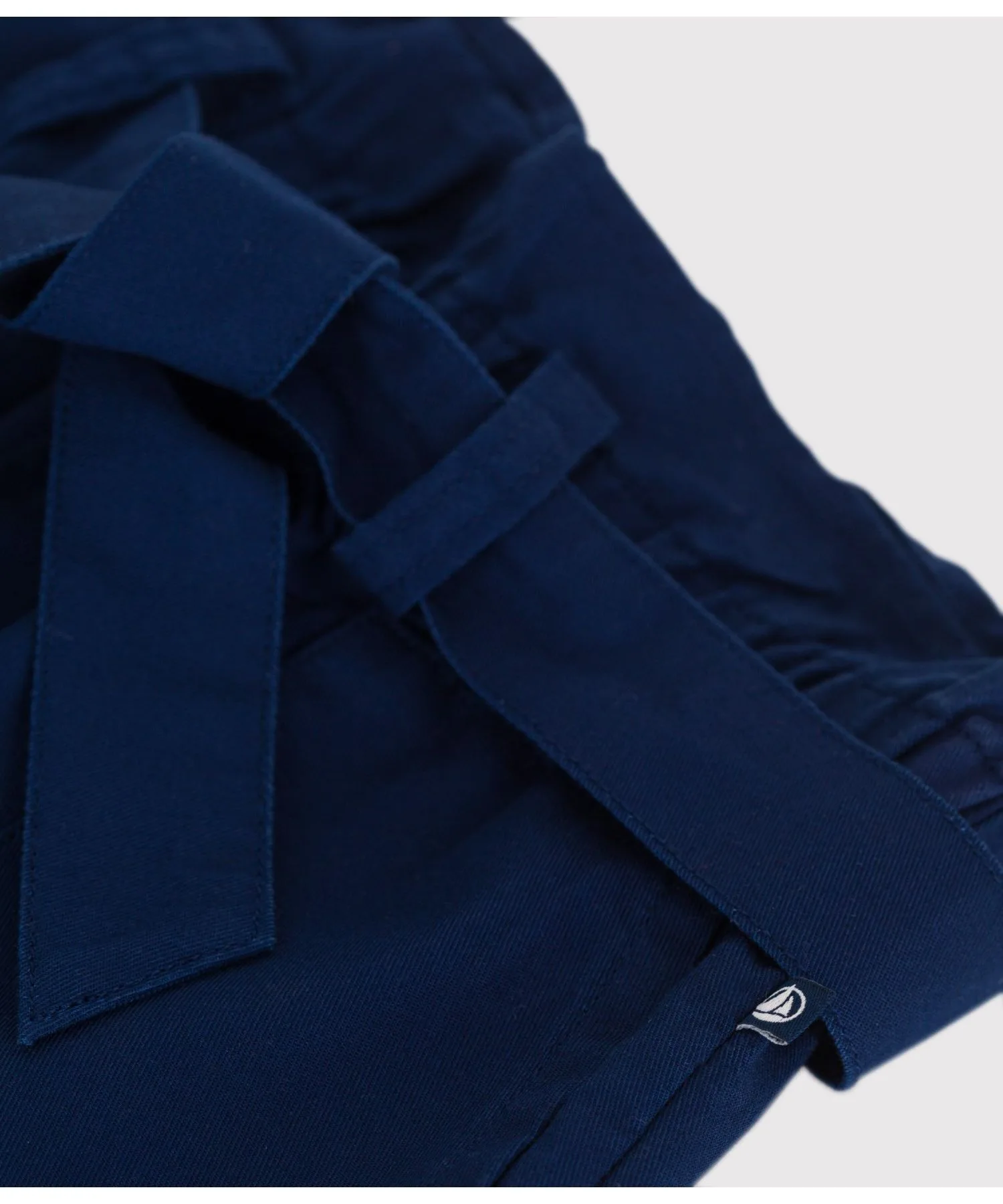Детские шорты из хлопка PETIT BATEAU синие — фото 4