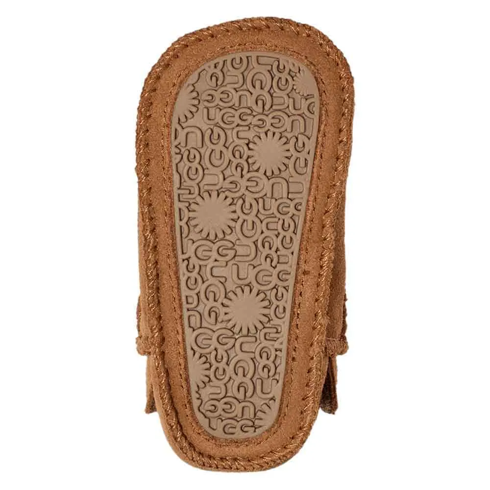 Детские ботинки Ugg Kids Classic and Lovely замшевые, коричневый — фото 2