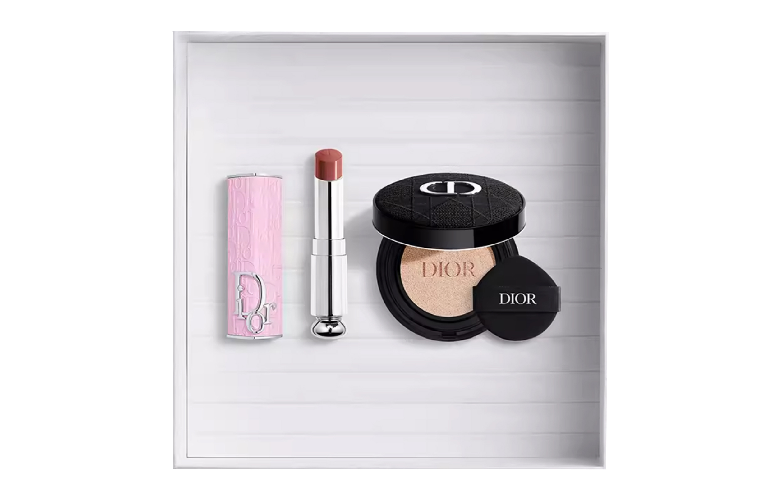Набор косметики для женщин DIOR, розовый Pink Print Lipstick #667 DIORMANIA+Embroidery Wicker Pattern Air Cushion #0N Glow — фото 3
