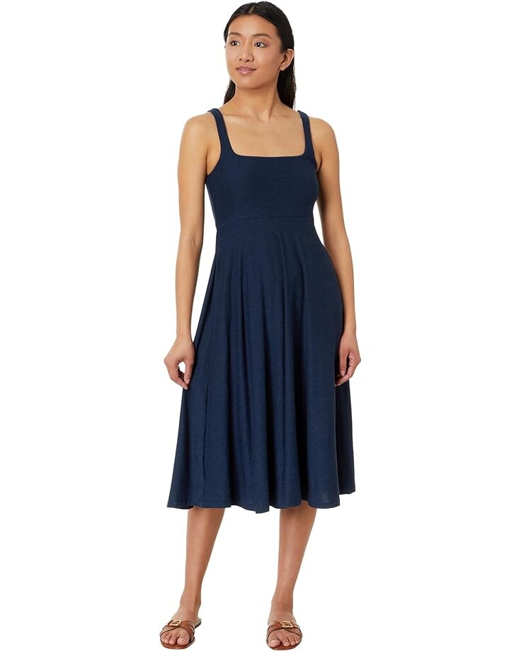 

Платье Beyond Yoga Featherweight At The Ready Square Neck, цвет Nocturnal Navy