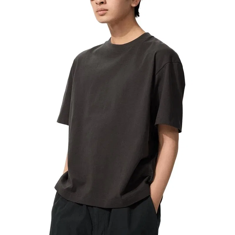 Футболка UNIQLO с круглым вырезом темно-серая