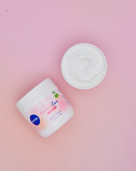 Легкий увлажняющий крем для лица, тела и рук 450мл Nivea, Family Care — фото 3
