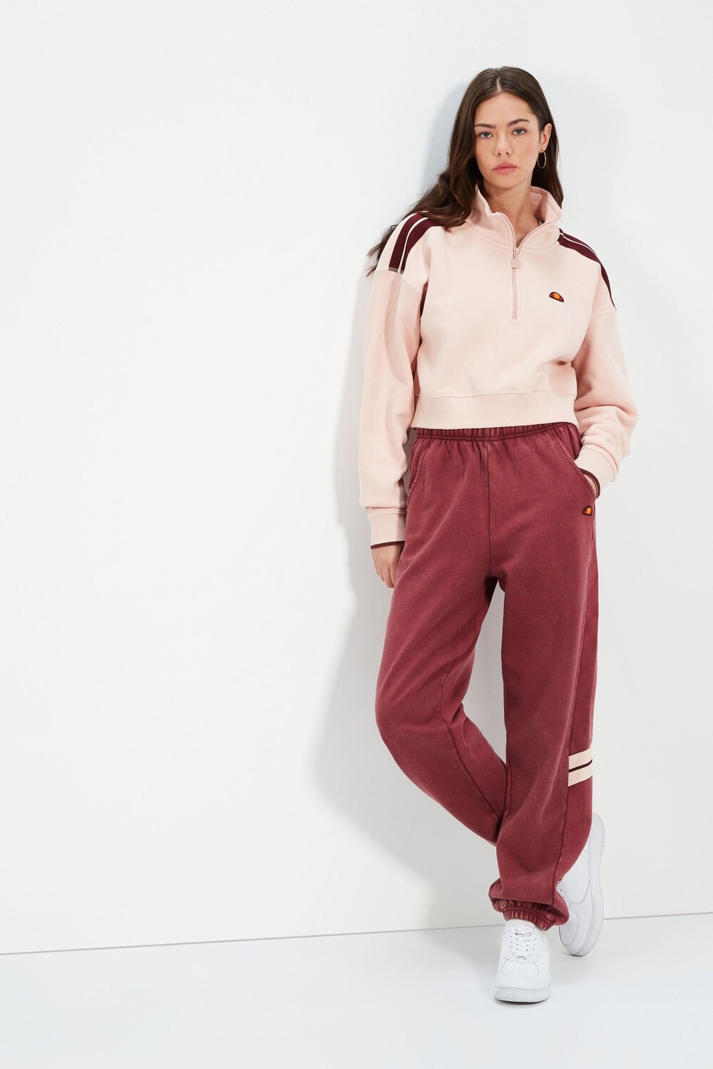 

Розовый укороченный свитшот innocenzo Ellesse, розовый